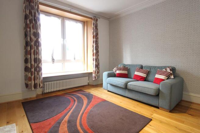 Lounge Alt 2