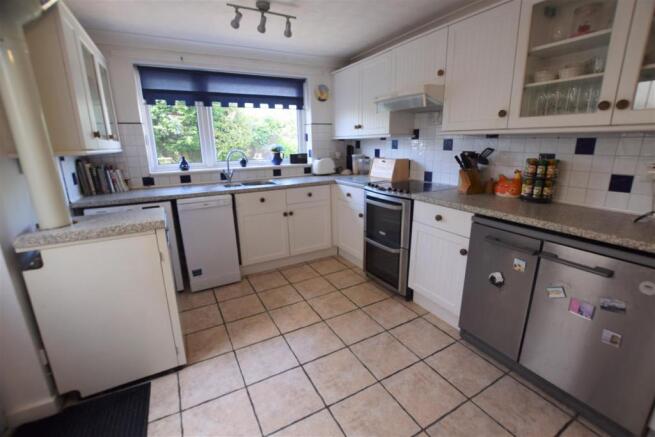 Kitchen .jpg