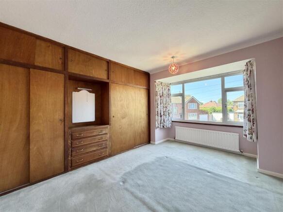 4 bed Semi-Detached for sale Image 10