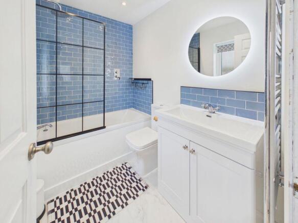 3 bed Detached for sale Image 6