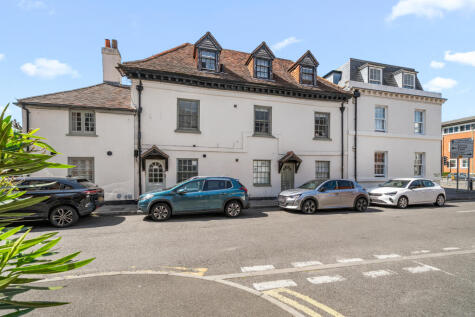 Fox Lane North, Chertsey, Surrey, KT16