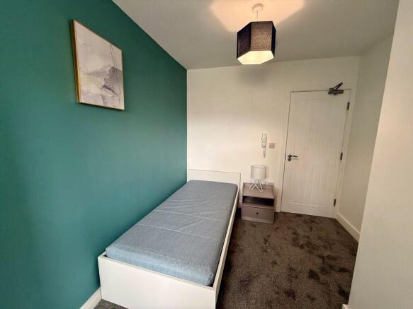 4 bed Terraced for sale Image 6