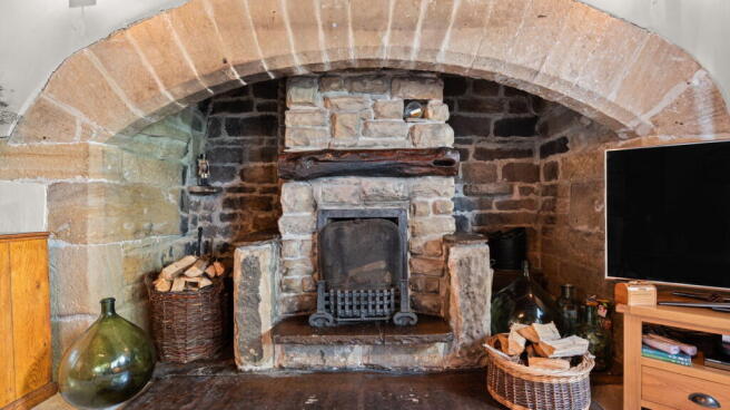 4 bed Stone House for sale Image 12