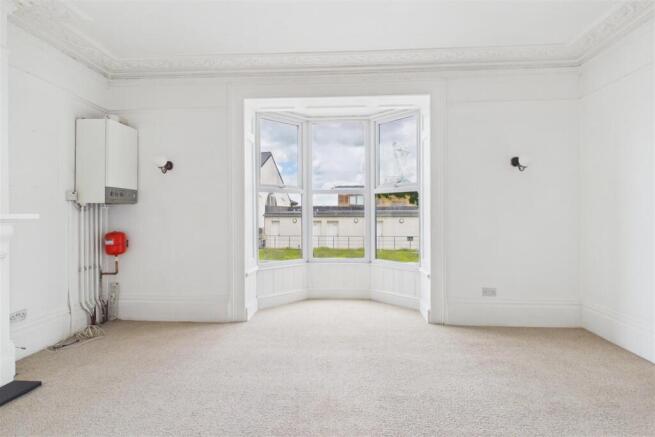 FFF, 25, Meridian Road - Living Room