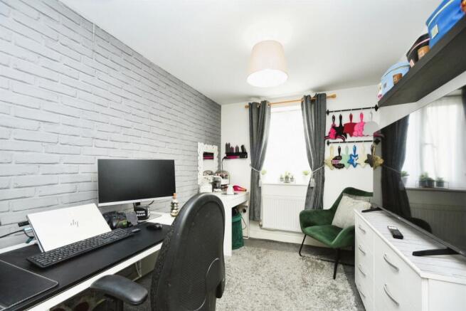 Photo 9