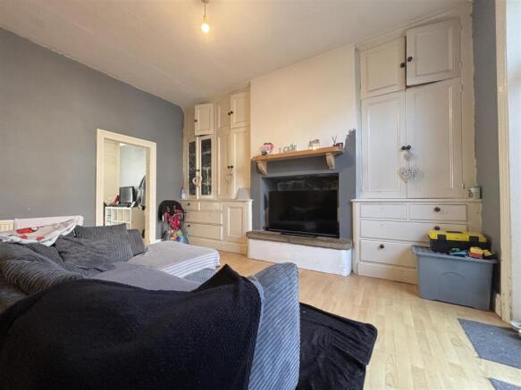 5 bed Terraced for sale Image 10