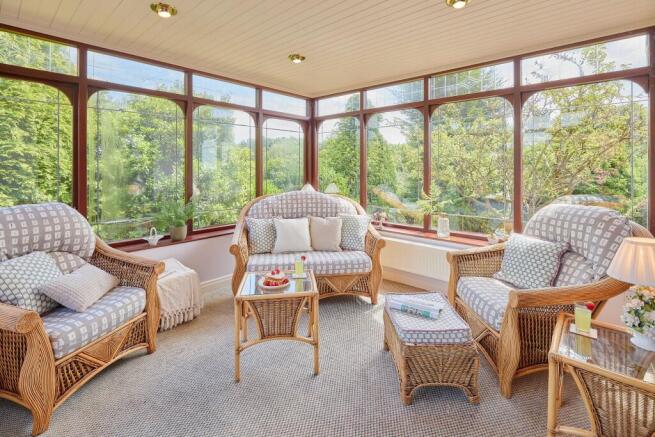 4 bed Detached for sale Image 7