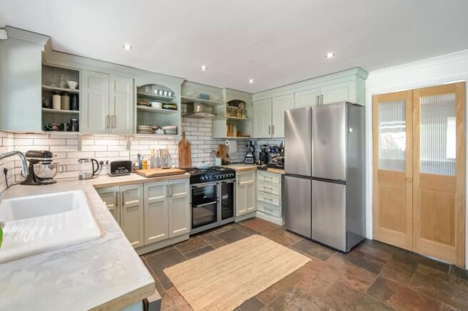 3 bed Terraced for sale Image 3