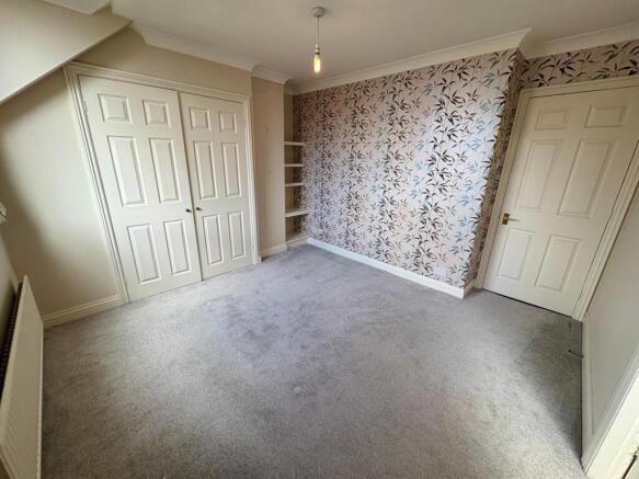 3 bed Terraced to rent Image 5