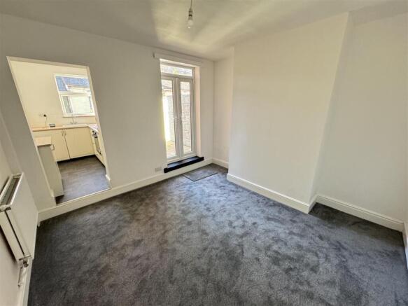 Dining Room.jpg