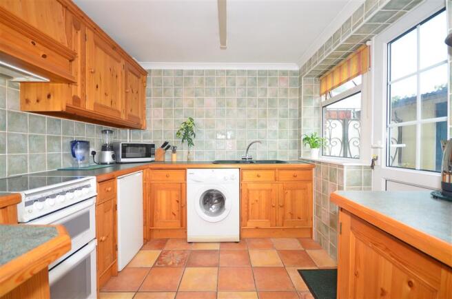 Kitchen/Dining Area