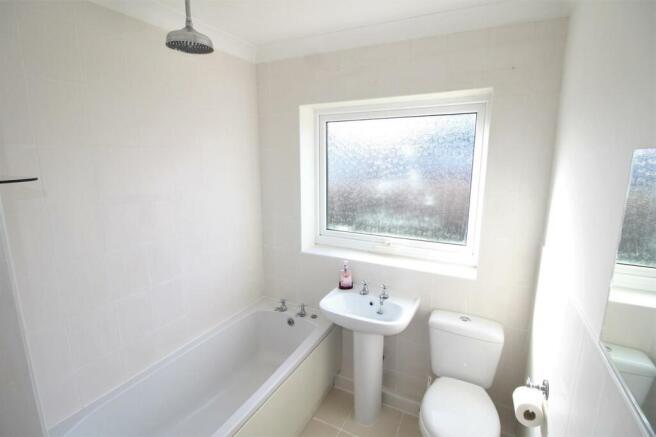 12 Brafferton Dr-Bath.JPG