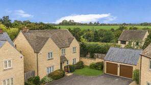 14, Dormers Close, Tetbury GL8 8HJ