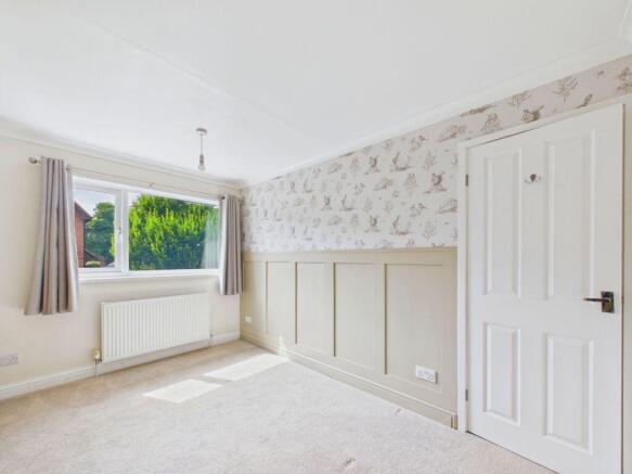 3 bed Terraced for sale Image 9