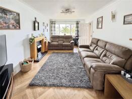 108b, Point Clear Road, Clacton-on-sea CO16 8JA