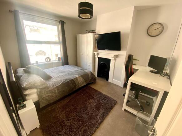 Photo 8