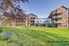 37, 8 Roswell Court, Douglas Avenue, Exmouth EX8 2FA