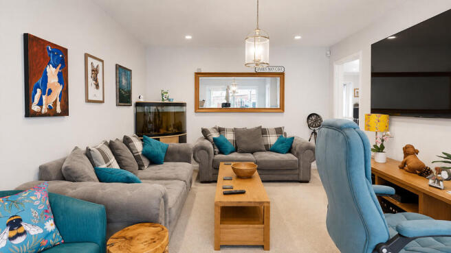 Living Room - Ang...