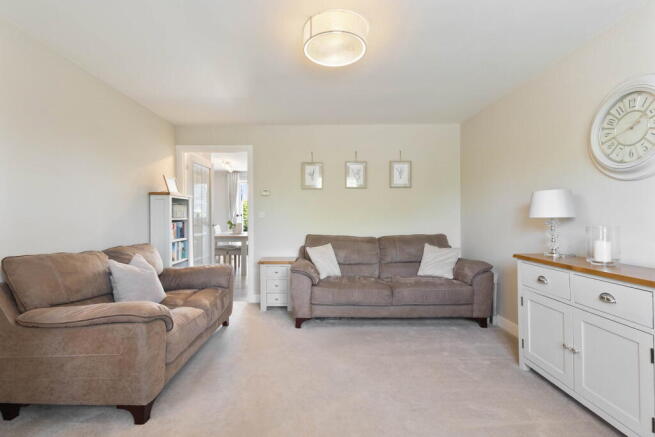 3 bed Semi-Detached for sale Image 8