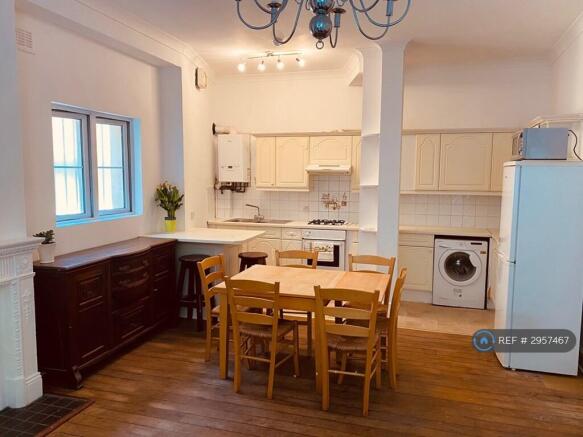 Kitchen/Dining