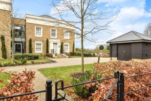 12, Connaught Square, Winchester SO22 5QQ