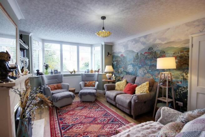 4 bed Semi-Detached for sale Image 8
