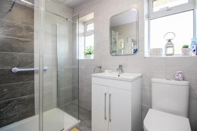 3 bed Semi-Detached for sale Image 10