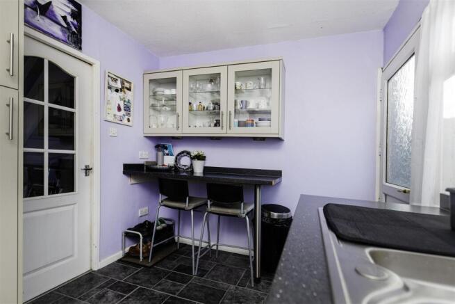 2 bed Terraced for sale Image 10