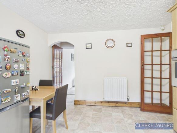 3 bed Terraced for sale Image 6
