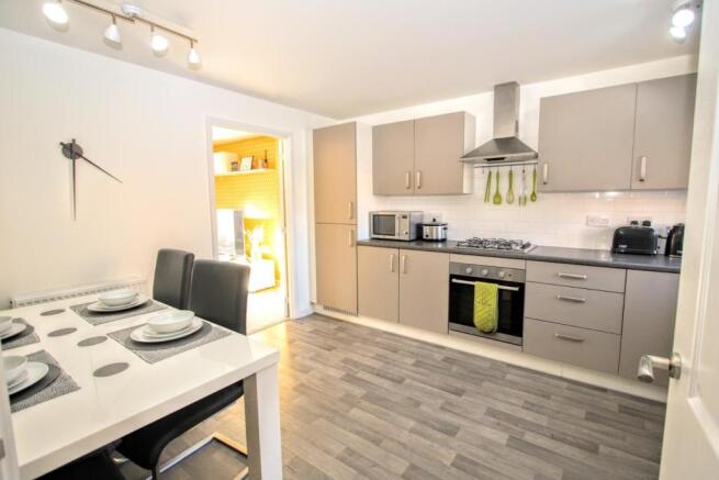KITCHEN/DINER