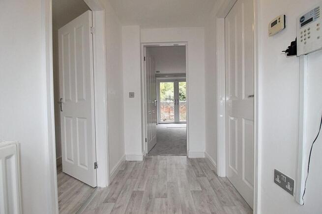 3 bed Semi-Detached for sale Image 10