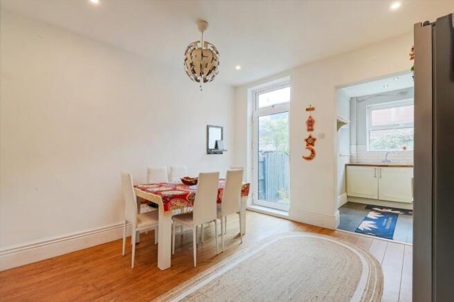 4 bed Terraced for sale Image 7