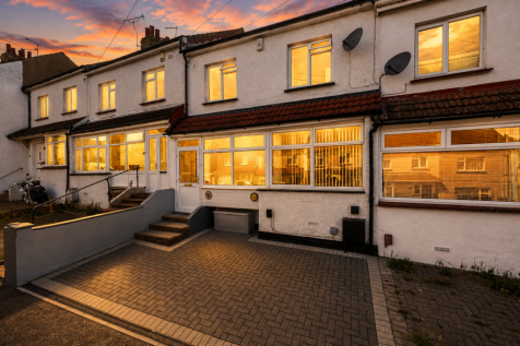 Horsted Avenue, Chatham, ME4 6JU