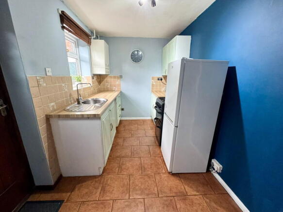 2 bed Semi-Detached for sale Image 5
