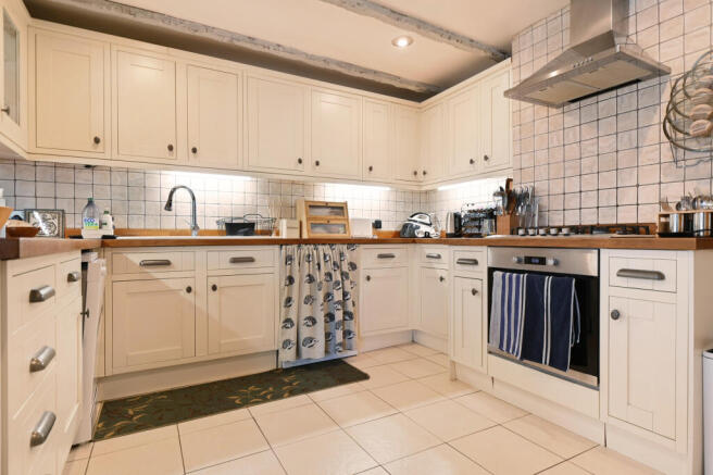 3 bed Terraced for sale Image 6