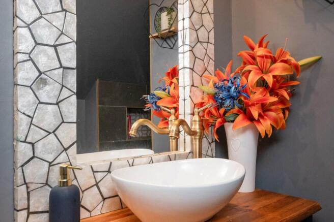 Ensuite shower room