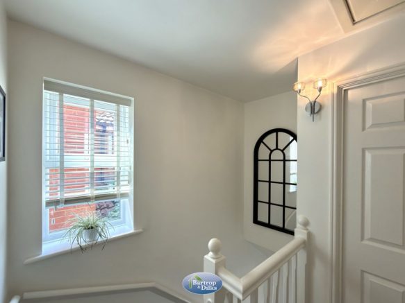 3 bed Detached for sale Image 12