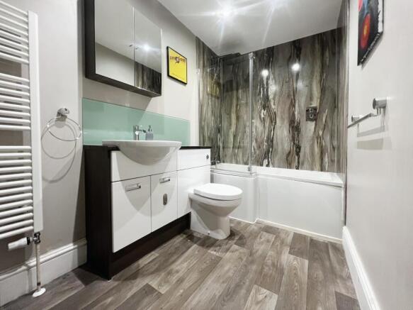 Dressing Room En-suite