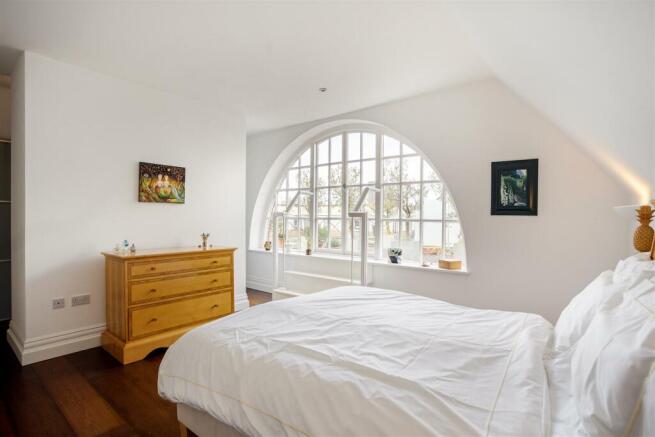 house. Partnership Battersea