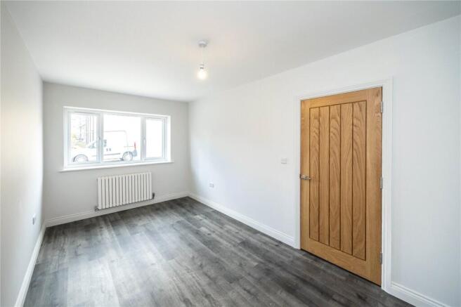 5 bed Semi-Detached for sale Image 12