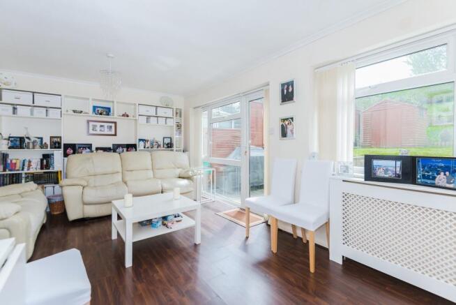 38 Woodley Hills2 - 800px.jpg