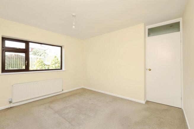 2 bed Detached Bungalow for sale Image 6