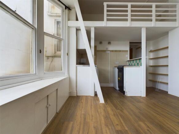 Studio Room