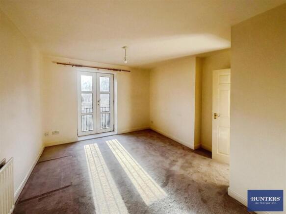 2 bed Apartment for sale Image 11