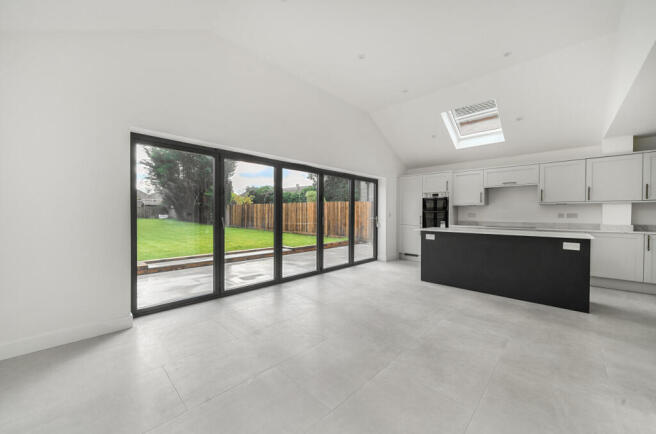 1383992-16-6925b6...