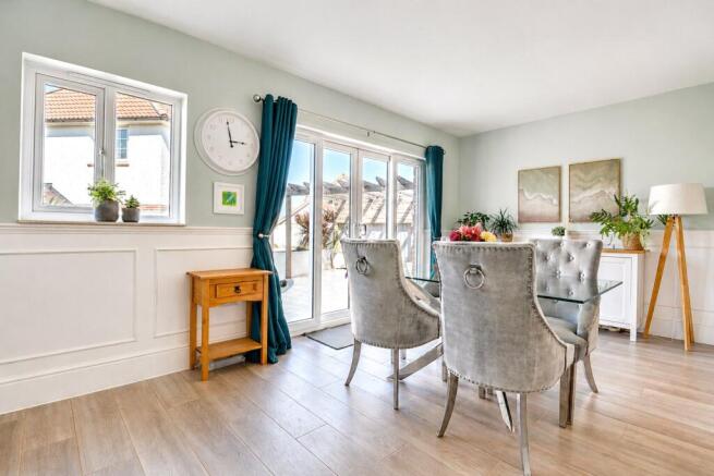 Glenwood Drive, Roundswell, Barnstaple, Devon, EX31 photo 4