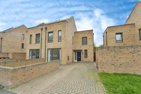 Castle Croft Drive, Sheffield, South Yorkshire, S2