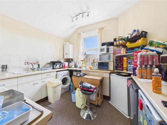 4 bed Block of Apartments for sale Image 5