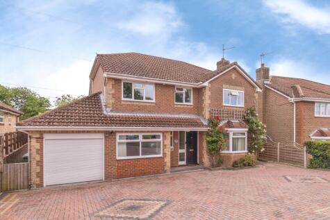 Bentley Close, Waterlooville, Hampshire, PO8