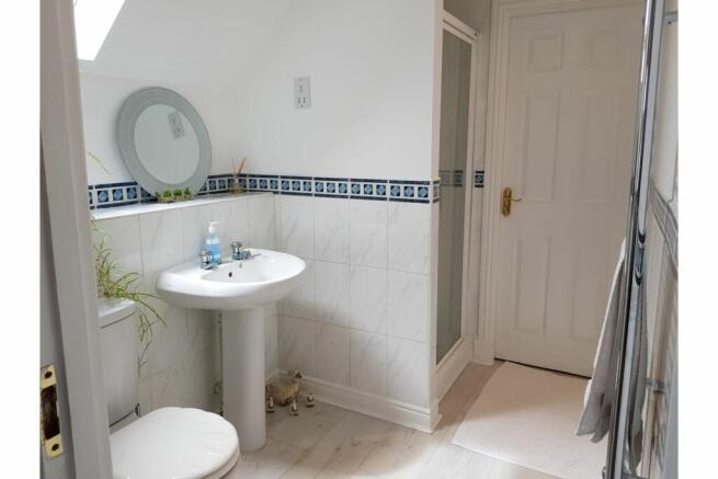 Jack & Jill En-suite